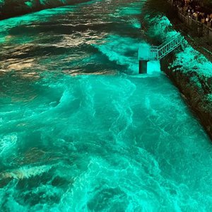 黑人巨大的群交
