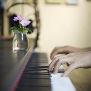 偷窥自拍中文字幕
