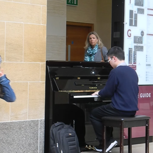 丁度巜生殖按摩1995在线播放
